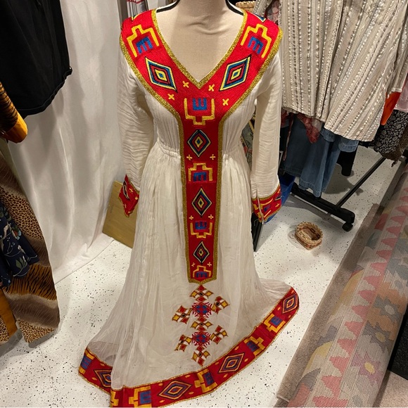 Beautiful hand made Ethopian Eritrean wedding dress hand made embroidery maxi - Picture 13 of 15